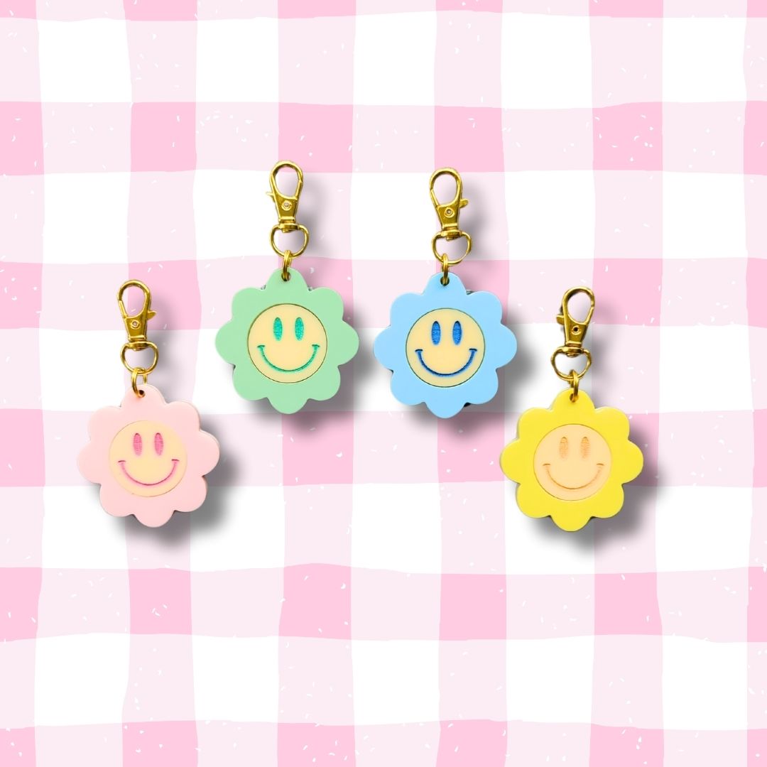 Smiley Daisy Keychain