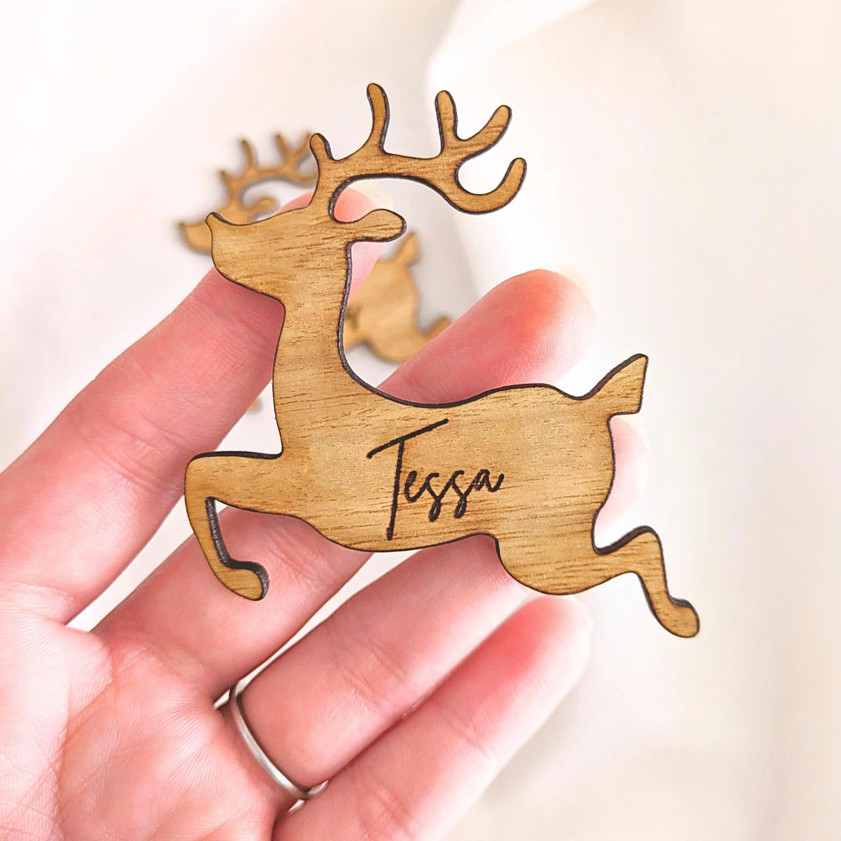 timber engraved reindeer place card